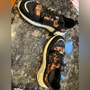 Bebe size 8 woman’s shoes with leopard print and black sparkles